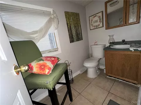 902 Avery Ave, Syracuse, NY 13204 photo 6