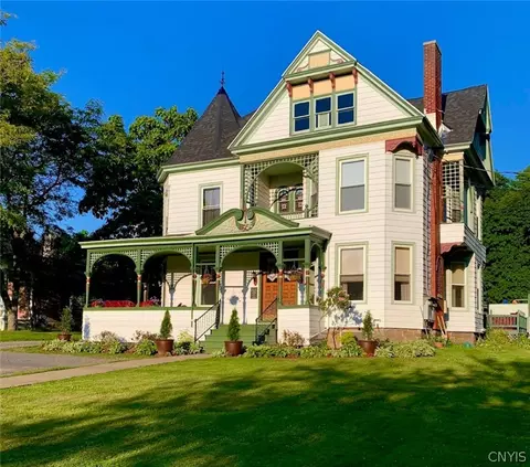 4912 N Jefferson St, Pulaski, NY 13142