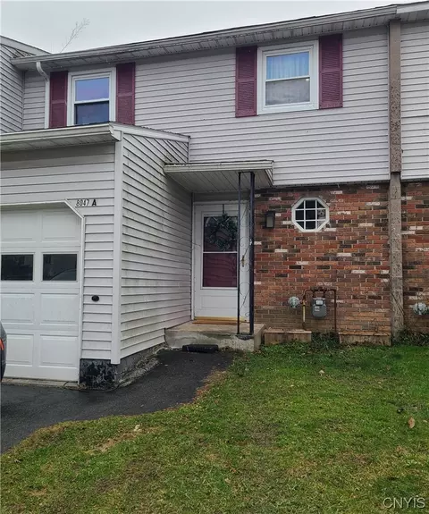 8047 A Marlin Dr, Clay, NY 13041