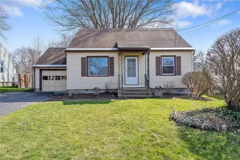 107 S Lincoln Ave, Salina, NY 13088