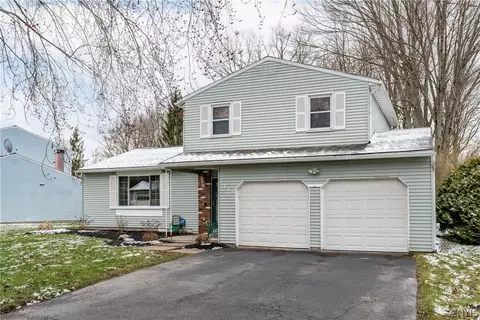 5419 Fortuna Pkwy, Clay, NY 13041
