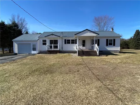 8121 Herder Rd, Vienna, NY 13308