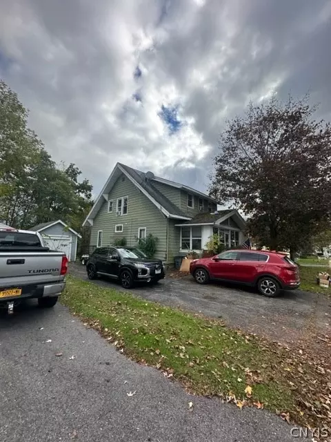 220 East Ave, Minoa, NY 13116