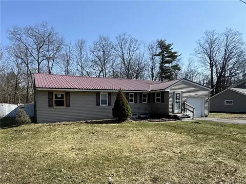 4014 Edgewood Dr, Lyons Falls, NY 13368