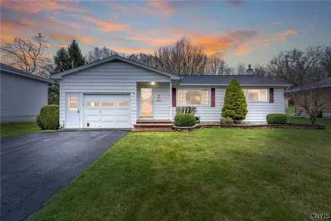 109 Ferndale Rd, Geddes, NY 13219