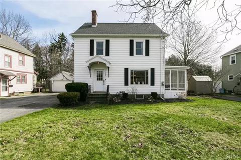 127 S Terry Rd, Geddes, NY 13219