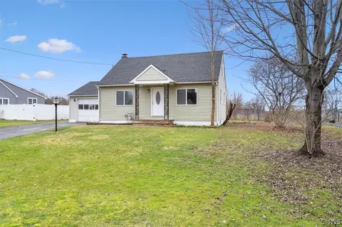 5573 Louis Ave, Brewerton, NY 13029