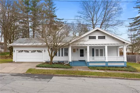 30 Beverly Pl, Utica, NY 13501