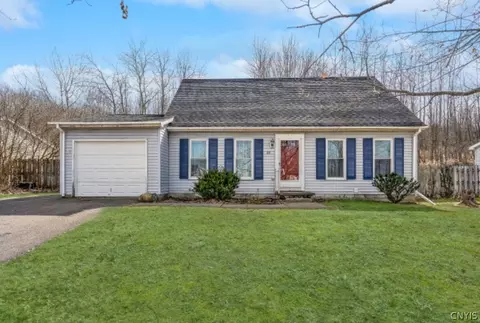 38 Sunnyfield Dr, Cortland, NY 13045