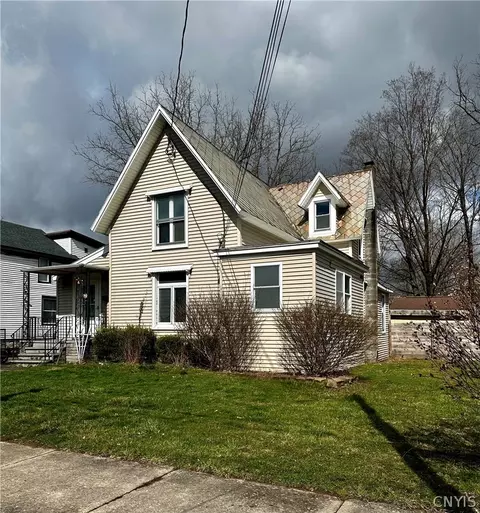 326 Stone St, Oneida, NY 13421
