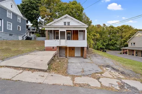 607 Hickory St, Syracuse, NY 13203