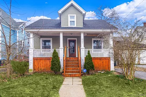 2121 Claremont, Utica, NY 13501
