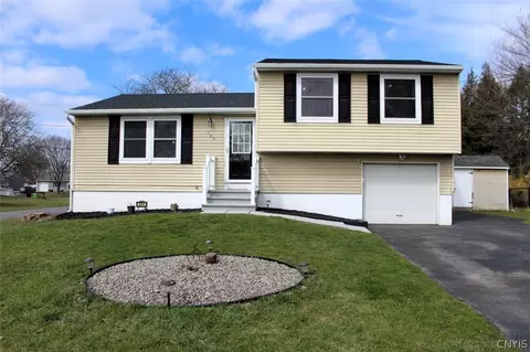 205 Longdale Dr, Salina, NY 13090
