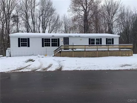 21 Villiard Rd, Hastings, NY 13076