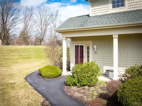 1301 Greymoor, Lysander, NY 13027