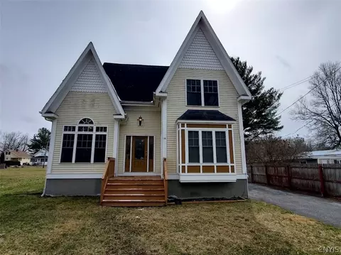 14 Saint Lawrence Ave, Alexandria, NY 13607