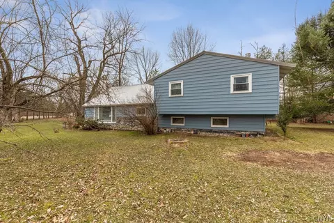 9517 Caughdenoy Rd, Brewerton, NY 13029
