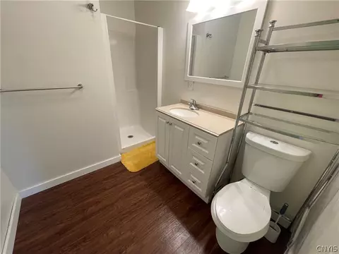 9 Hudson Pl, Ithaca, NY 14850 photo 3