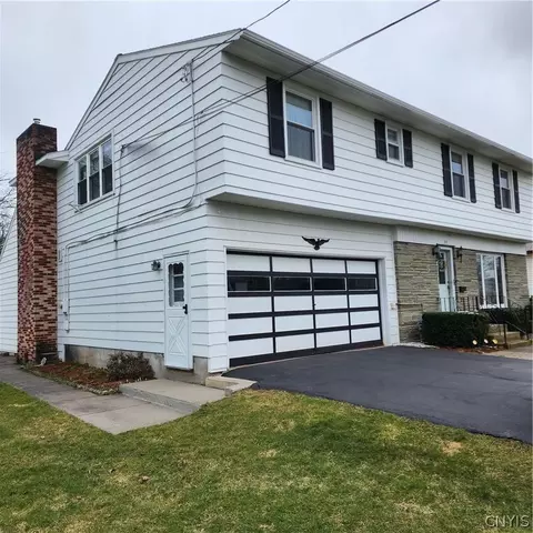 27 Lansing Ave, Cortland, NY 13045