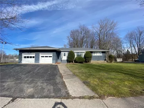 316 N Main St, Oneida, NY 13421