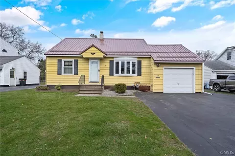 115 Stephen Pl, Syracuse, NY 13212
