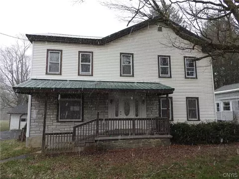 759 Utica St, Deruyter, NY 13052
