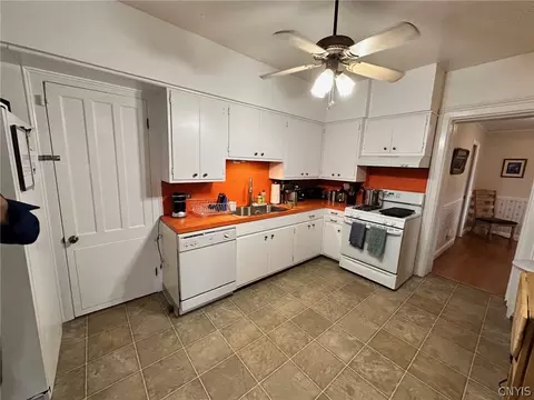 45 E Oneida St, Lysander, NY 13027 photo 3