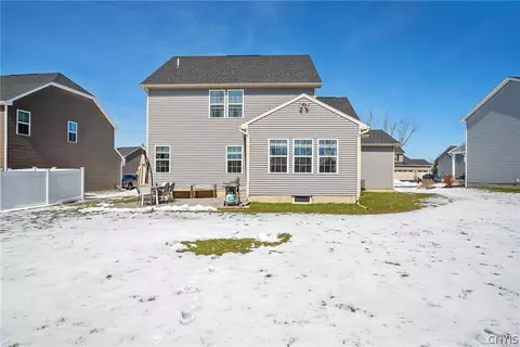 Exterior - 4446 Pace Ln, Clay, NY 13041 photo 4 of 6