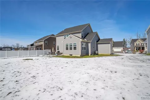 Exterior - 4446 Pace Ln, Clay, NY 13041 photo 5 of 6