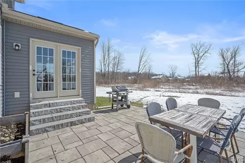 Exterior - 4446 Pace Ln, Clay, NY 13041 photo 6 of 6