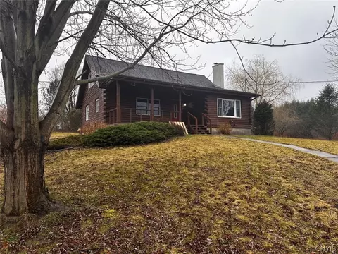 7386 Pryor Rd, Clinton, NY 13323