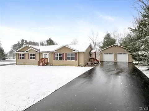 6322 Kolton Dr, Rome, NY 13440