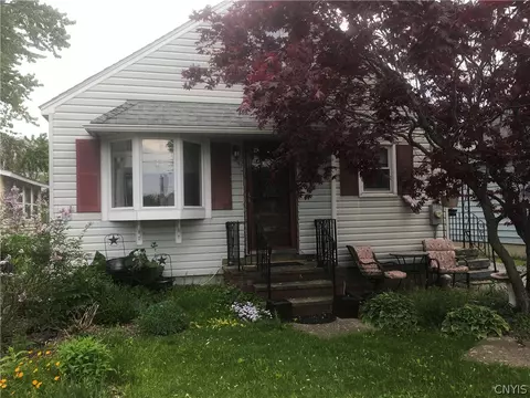 224 Fairmount Ave, Salina, NY 13088