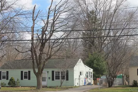 148 N Burdick St, Fayetteville, NY 13066