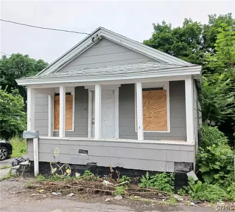 111 Titus Aly, Syracuse, NY 13208