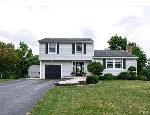 7203 Autumn Run, East Syracuse, NY 13057