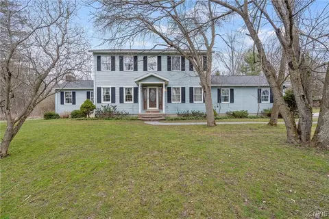 53 Twin Orchard Dr, Scriba, NY 13126