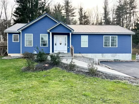 121 Van Ness Rd N, Van Buren, NY 13027
