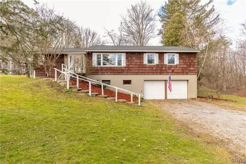 3561 Makyes Rd, Onondaga, NY 13120