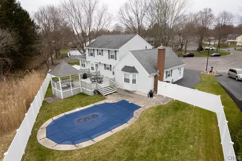 Exterior - 7660 Doubletree Cir, Syracuse, NY 13212 photo 10 of 10