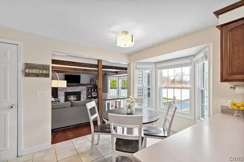 Dining - 7660 Doubletree Cir, Syracuse, NY 13212 photo 5 of 5