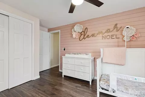 Bedroom - 7660 Doubletree Cir, Syracuse, NY 13212 photo 6 of 8