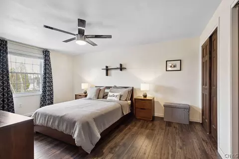 Bedroom - 7660 Doubletree Cir, Syracuse, NY 13212 photo 2 of 8