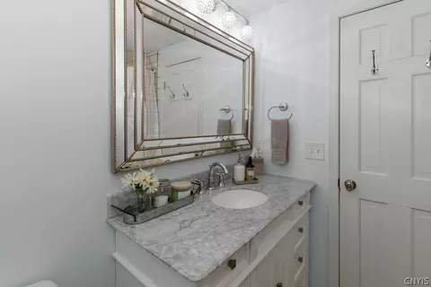 Bath - 7660 Doubletree Cir, Syracuse, NY 13212 photo 5 of 5