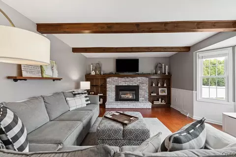 Living - 7660 Doubletree Cir, Syracuse, NY 13212 photo 4 of 5