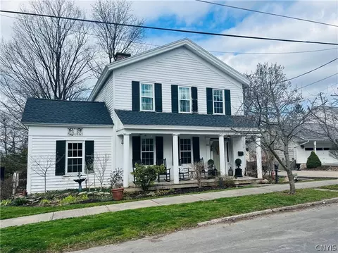 111 Center St, Fayetteville, NY 13066