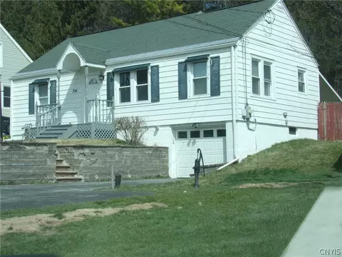 304 Yorkshire Blvd, Syracuse, NY 13219