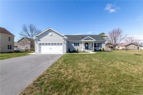 206 Bayard St, Hounsfield, NY 13685