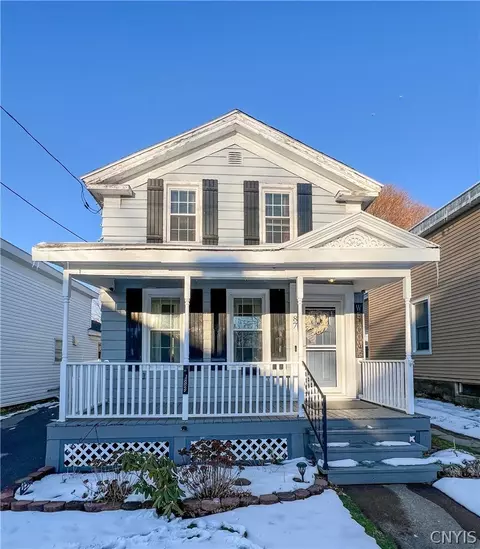 87 E 6th St, Oswego, NY 13126