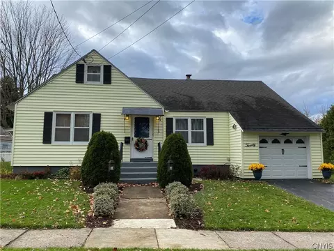 20 Second St, Whitestown, NY 13495